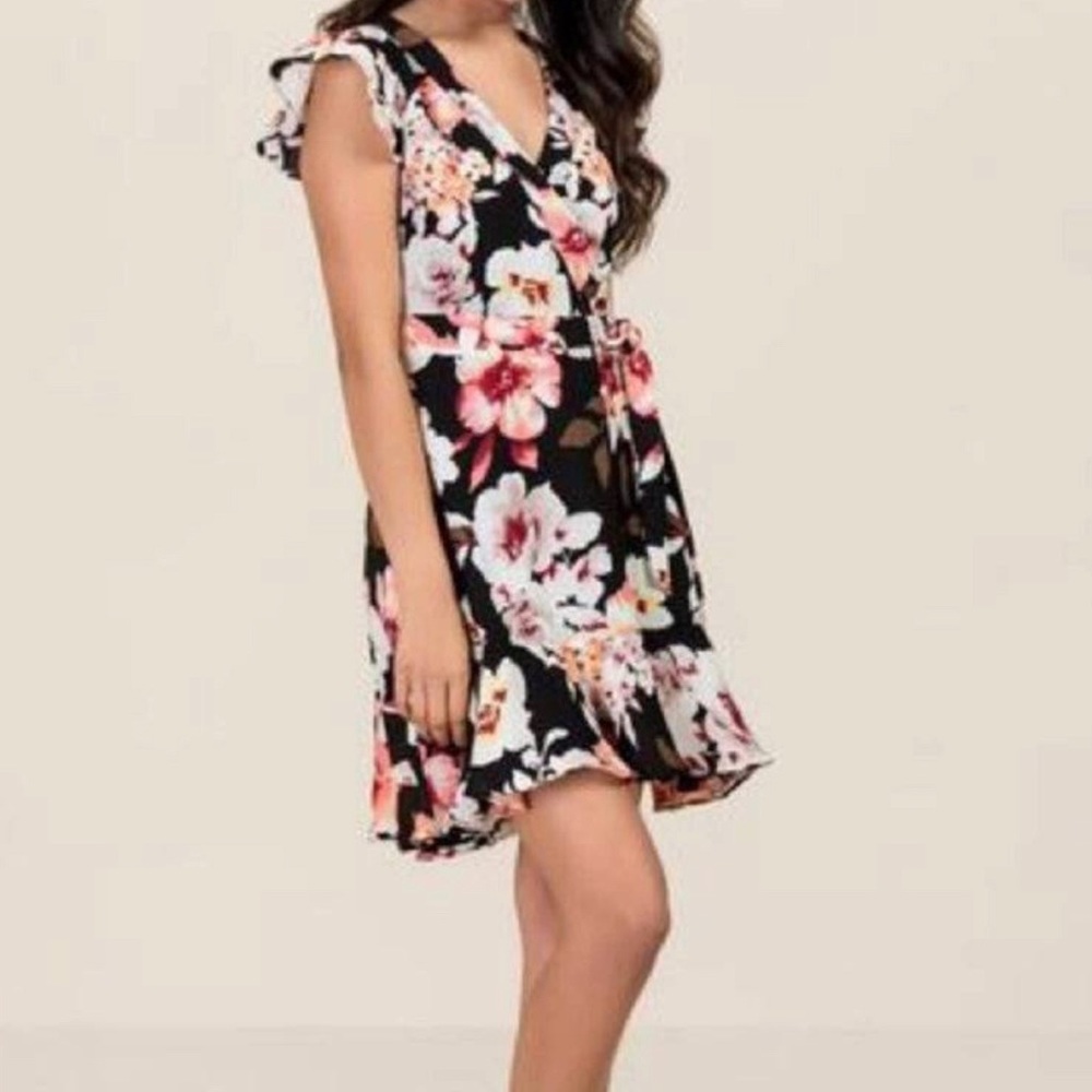 Beautiful wrap dress / floral